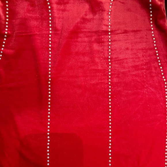 NWT Emma and Posh red velvet beaded bodycon dress size medium. - Picture 5 of 8